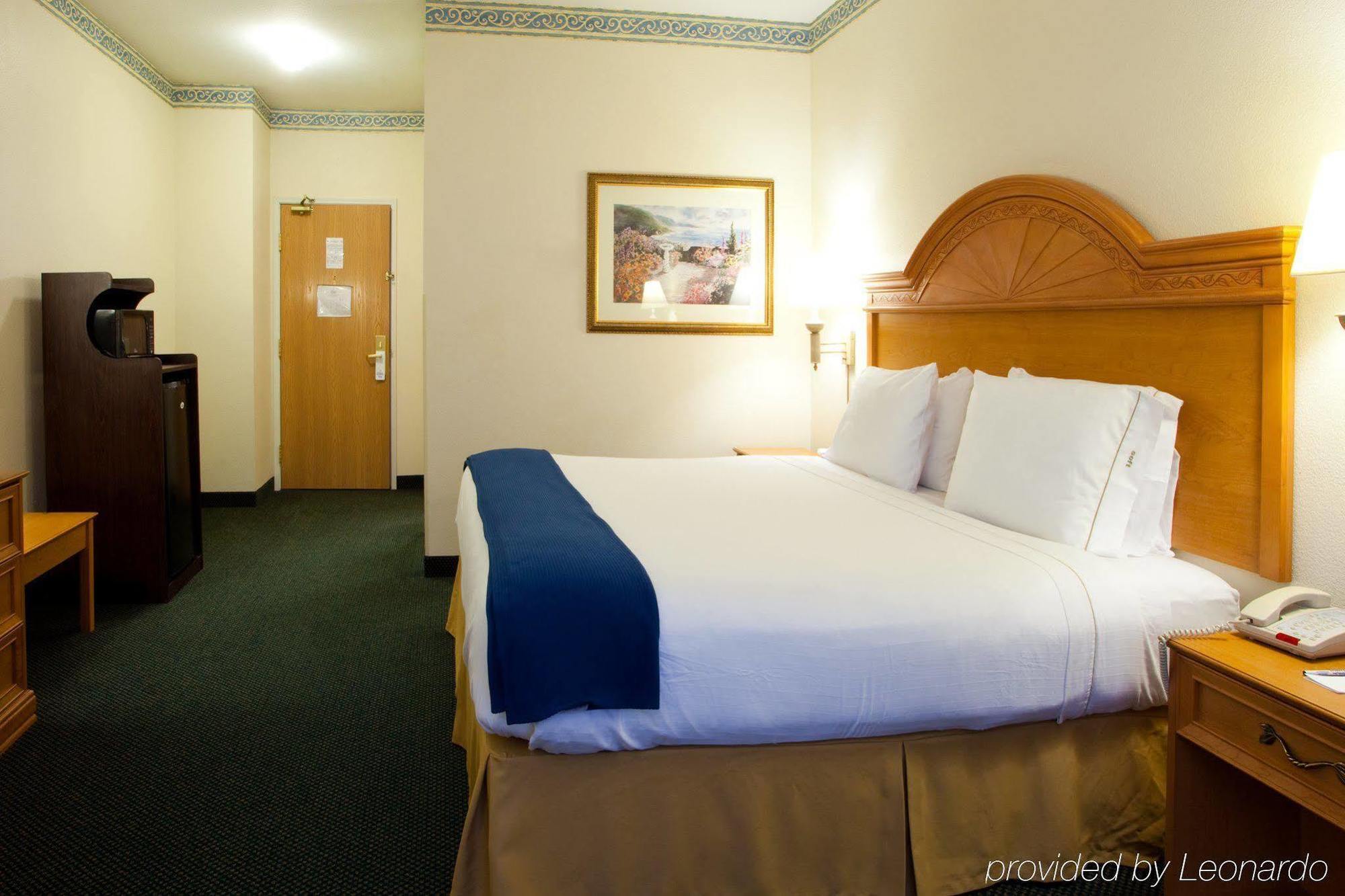 Holiday Inn Express Hotel & Suites Jacksonville-Blount Island By Ihg Phòng bức ảnh